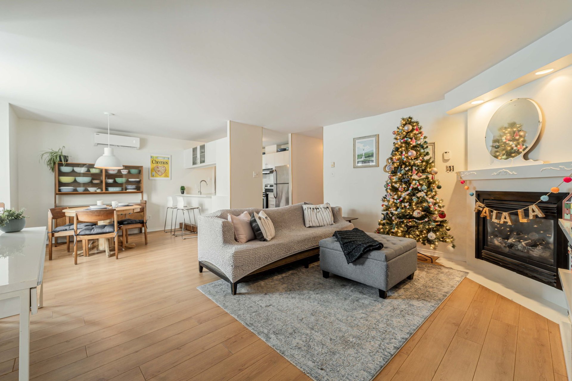 Front exterior of 122 Avenue de Balmoral Montreal property listing