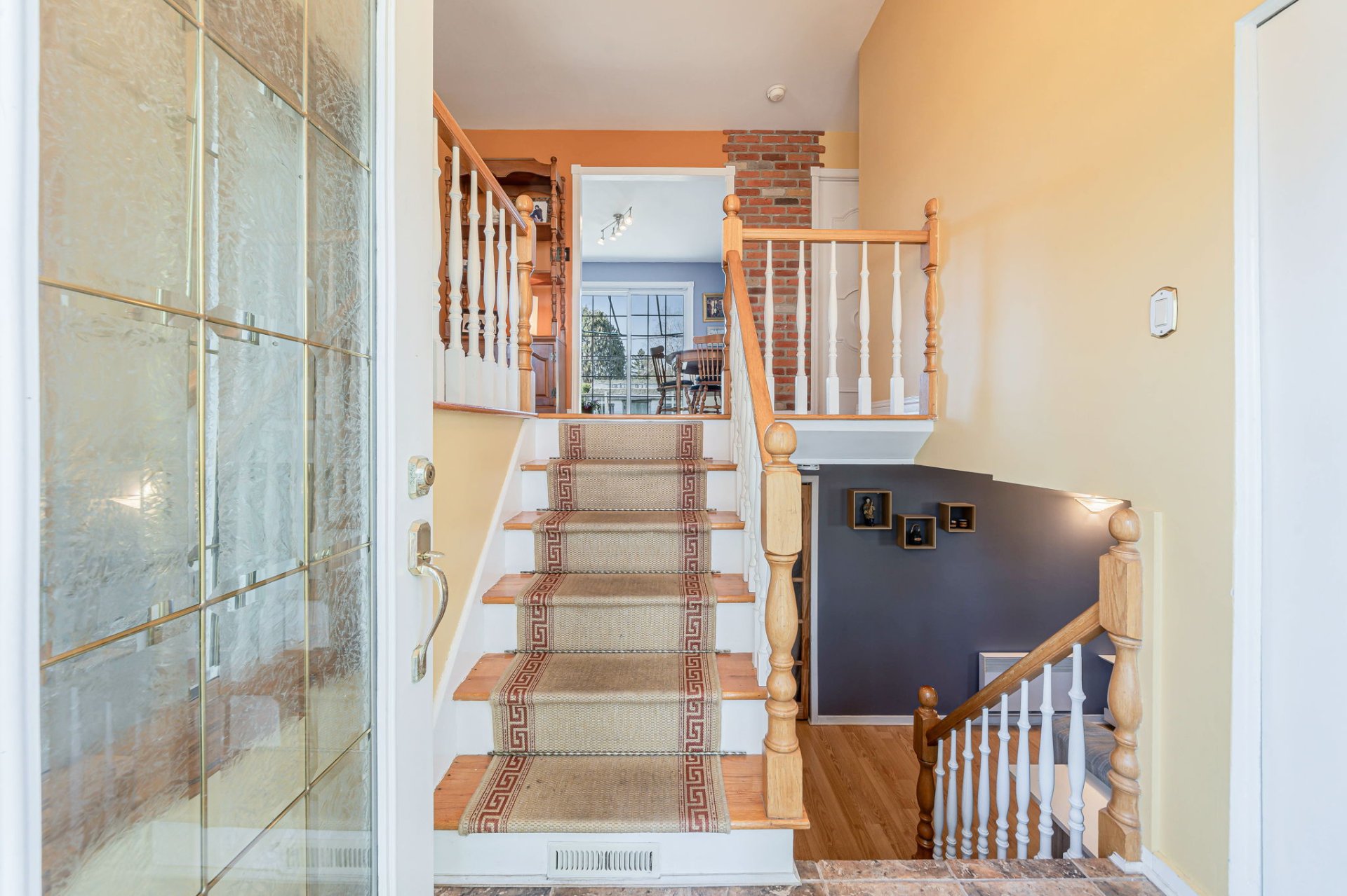 Front exterior of 915 Boulevard de Chateauneuf Montreal property listing