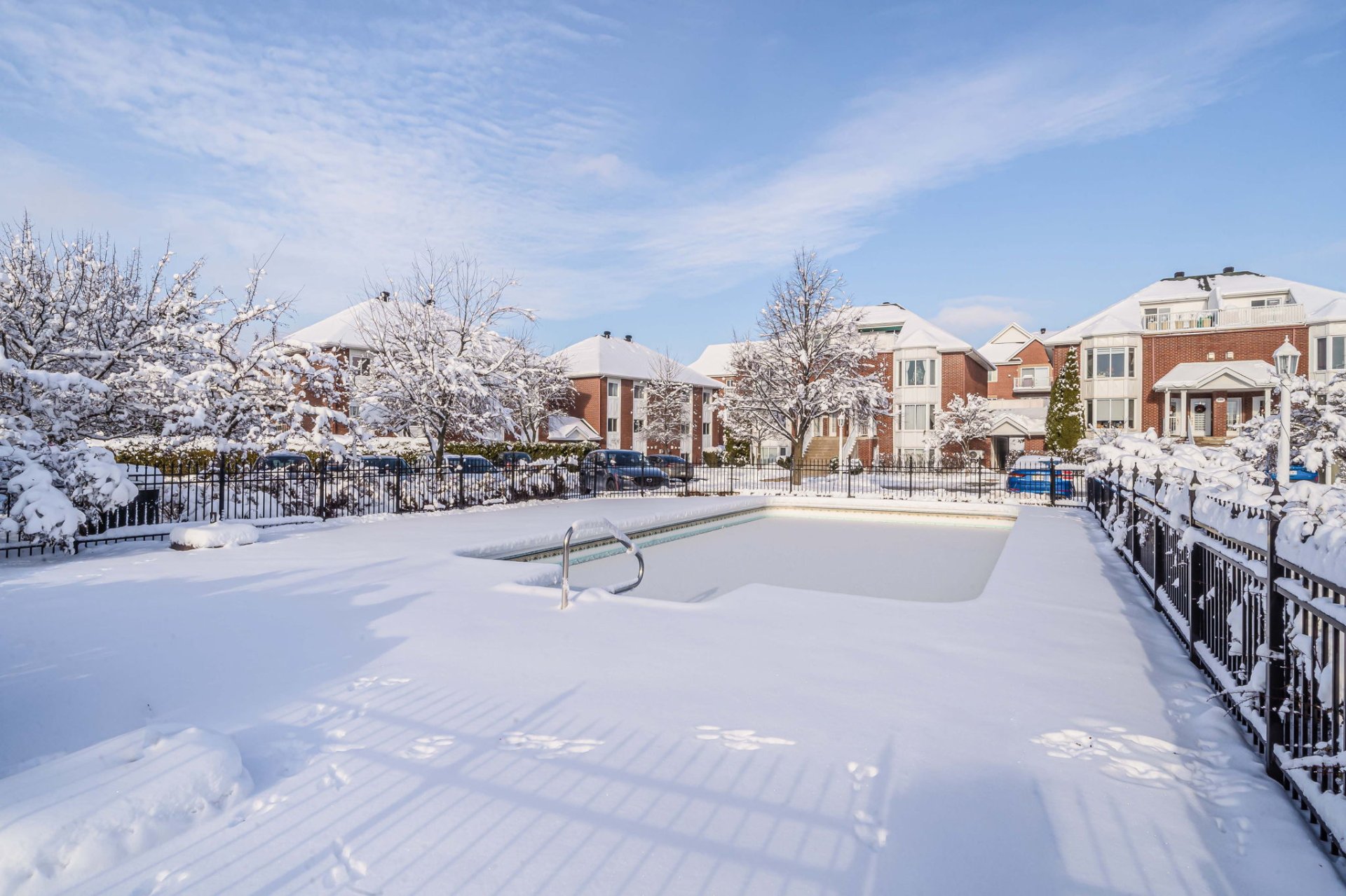 Montreal home for sale at 122 Avenue de Balmoral by Chai Tadmor and Ronit Ziegler - final exterior photo