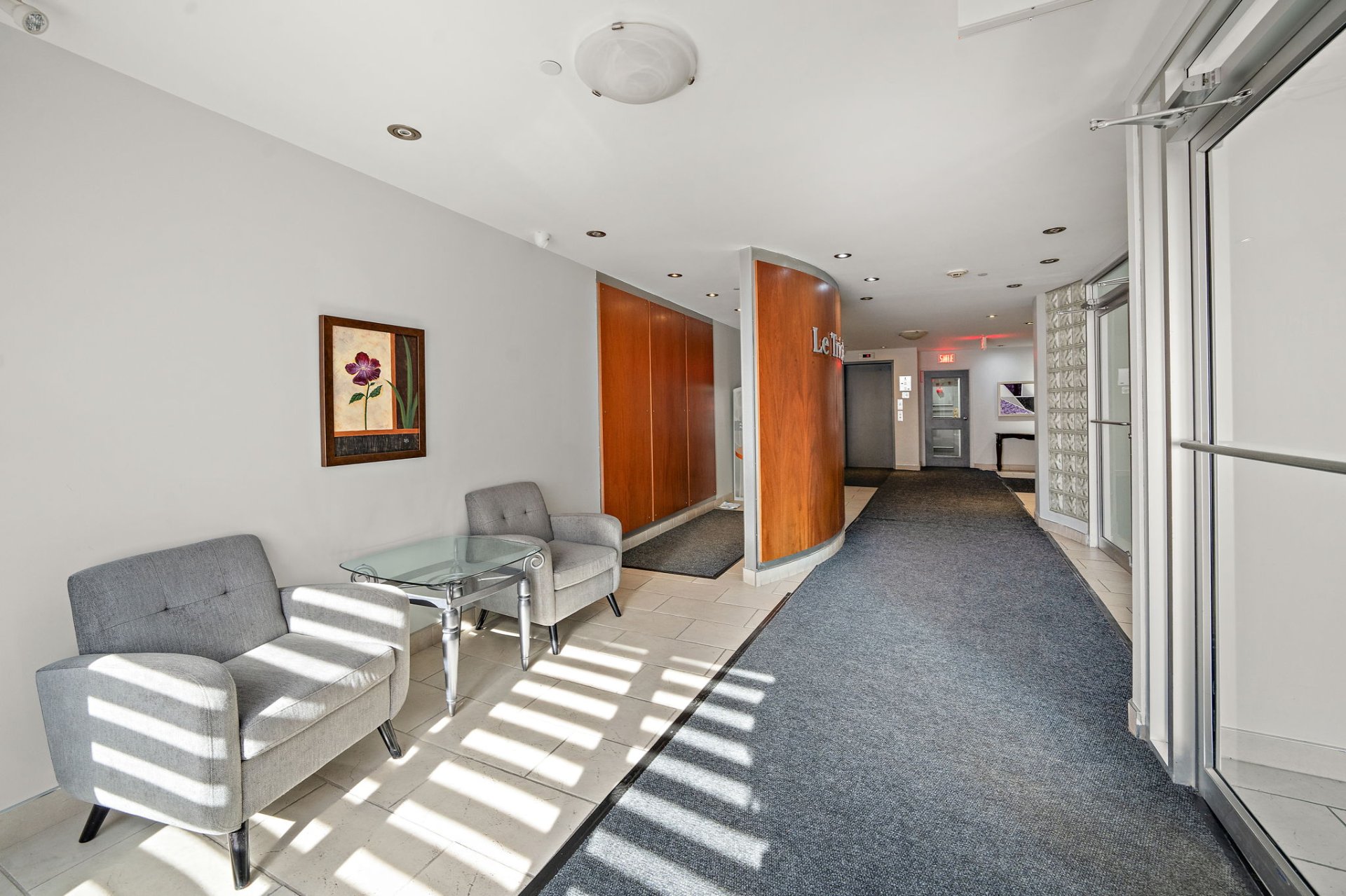 Open-concept living space in 4030 Boulevard des Sources Montreal condo