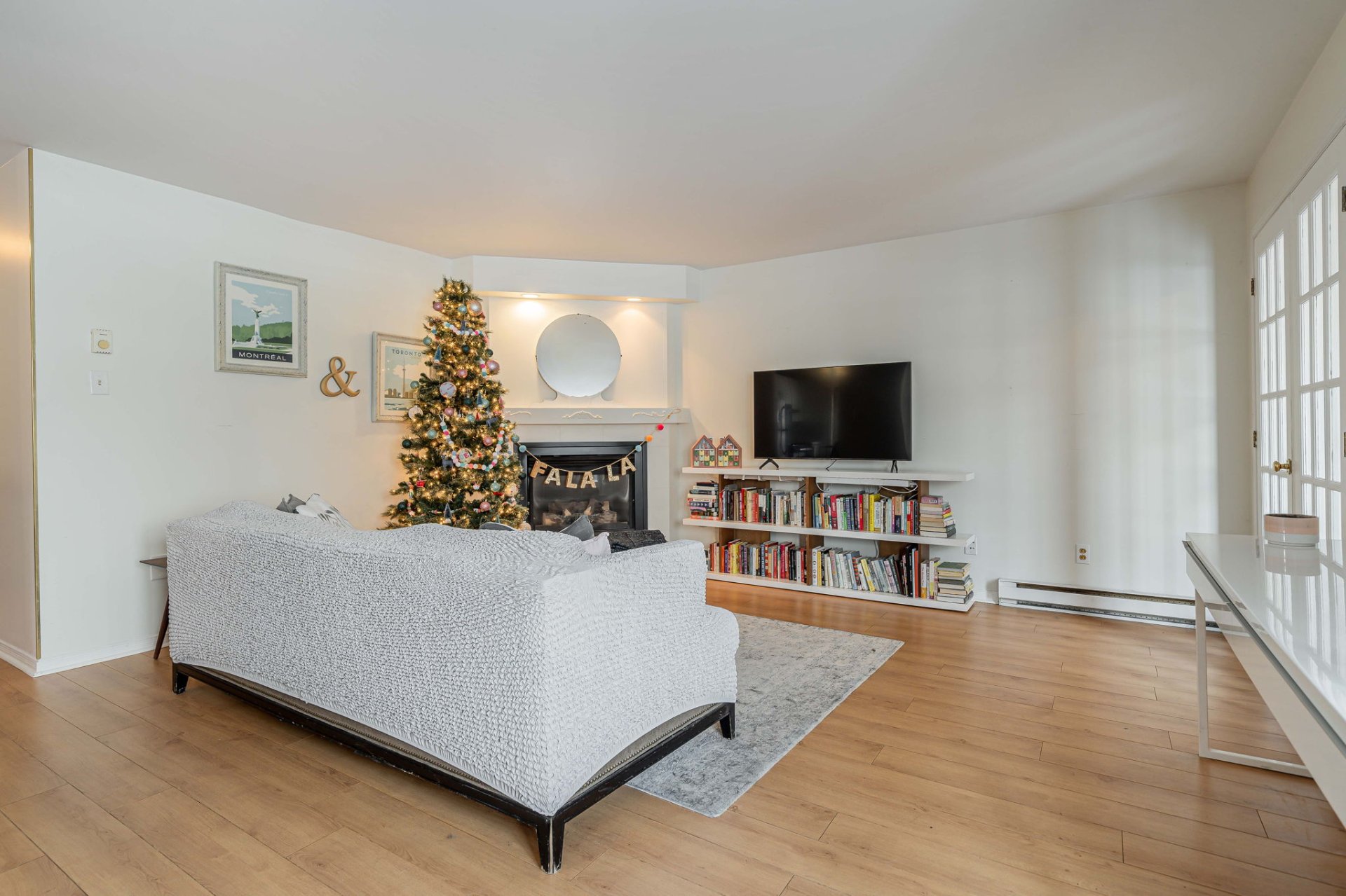 Dining space in Montreal property for sale 122 Avenue de Balmoral